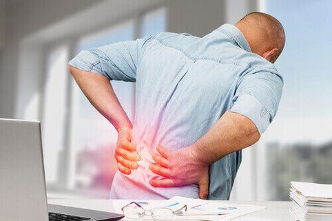 Akute Rückenschmerzen durch Überanstrengung oder Verletzung